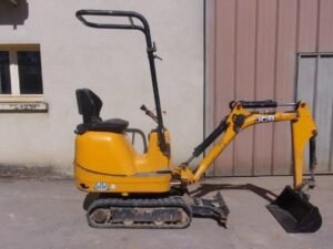 JCB 8008 (2017) – Mini Pelle 900 kg – 2 104 h – Ultra-Compacte
