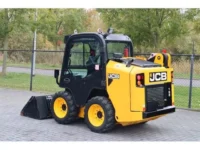poste de conduite chargeuse compacte jcb 155 t4