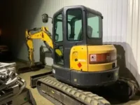 Mini pelle Bobcat E50 5 t