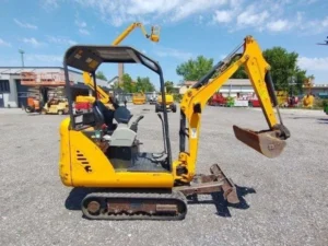 poste de conduite mini pelle bobcat e14