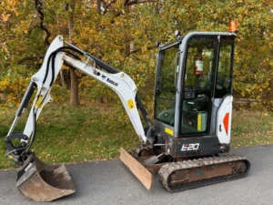 poste de conduite mini pelle bobcat e20 occasion